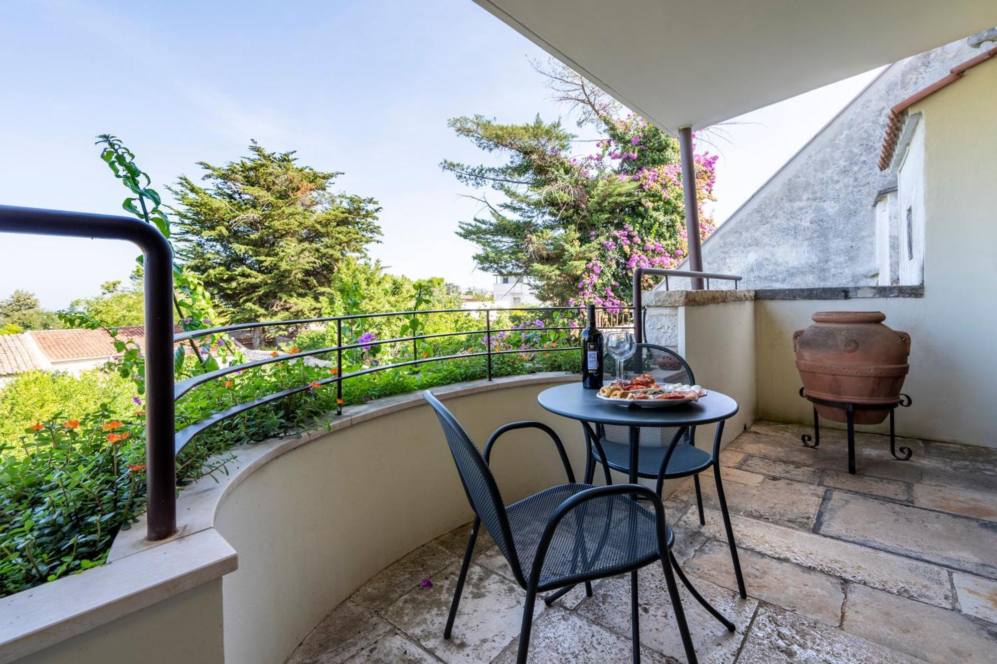 Bed and Breakfast Domus Templaris à Terlizzi Extérieur photo